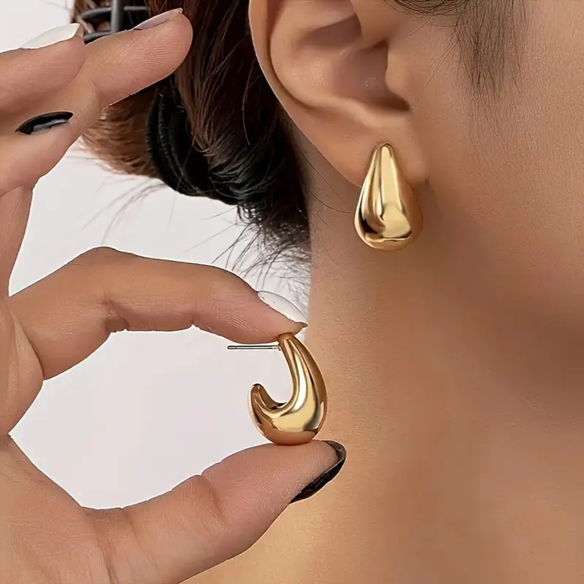 Pendientes Elegantes en Forma de C