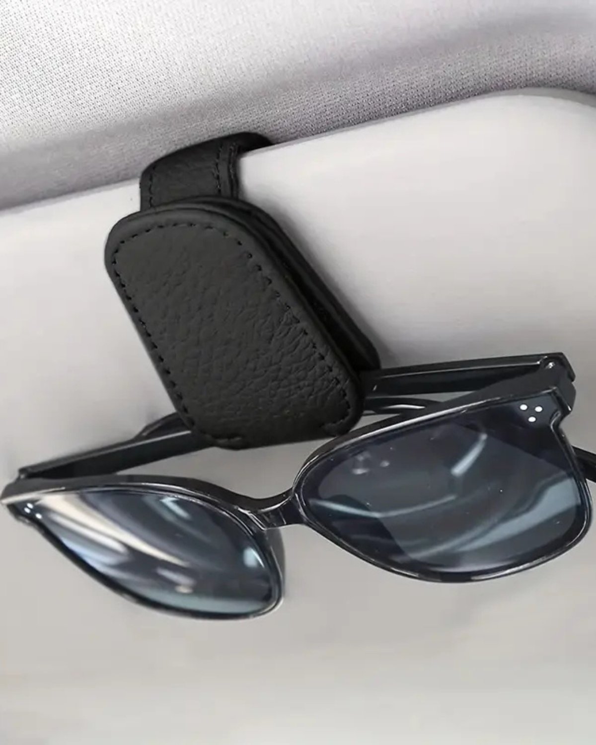 Porta Lentes Magnético para Auto – Diseño Minimalista y Elegante