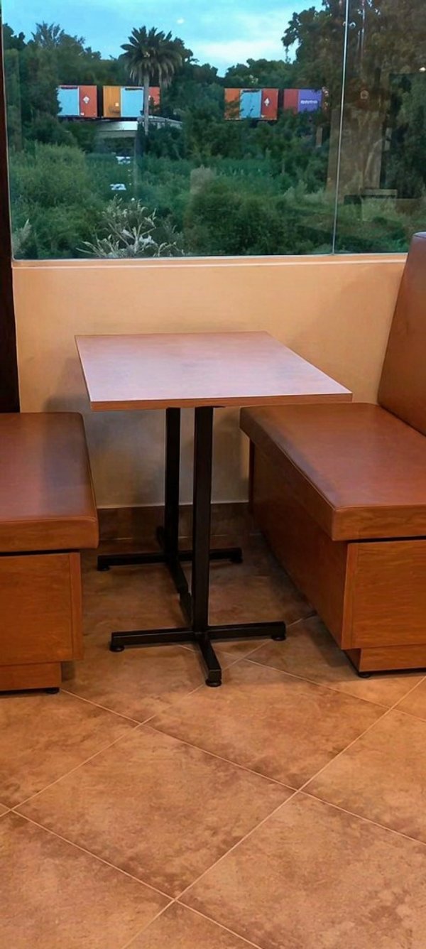 MESA DE CAFETERIA