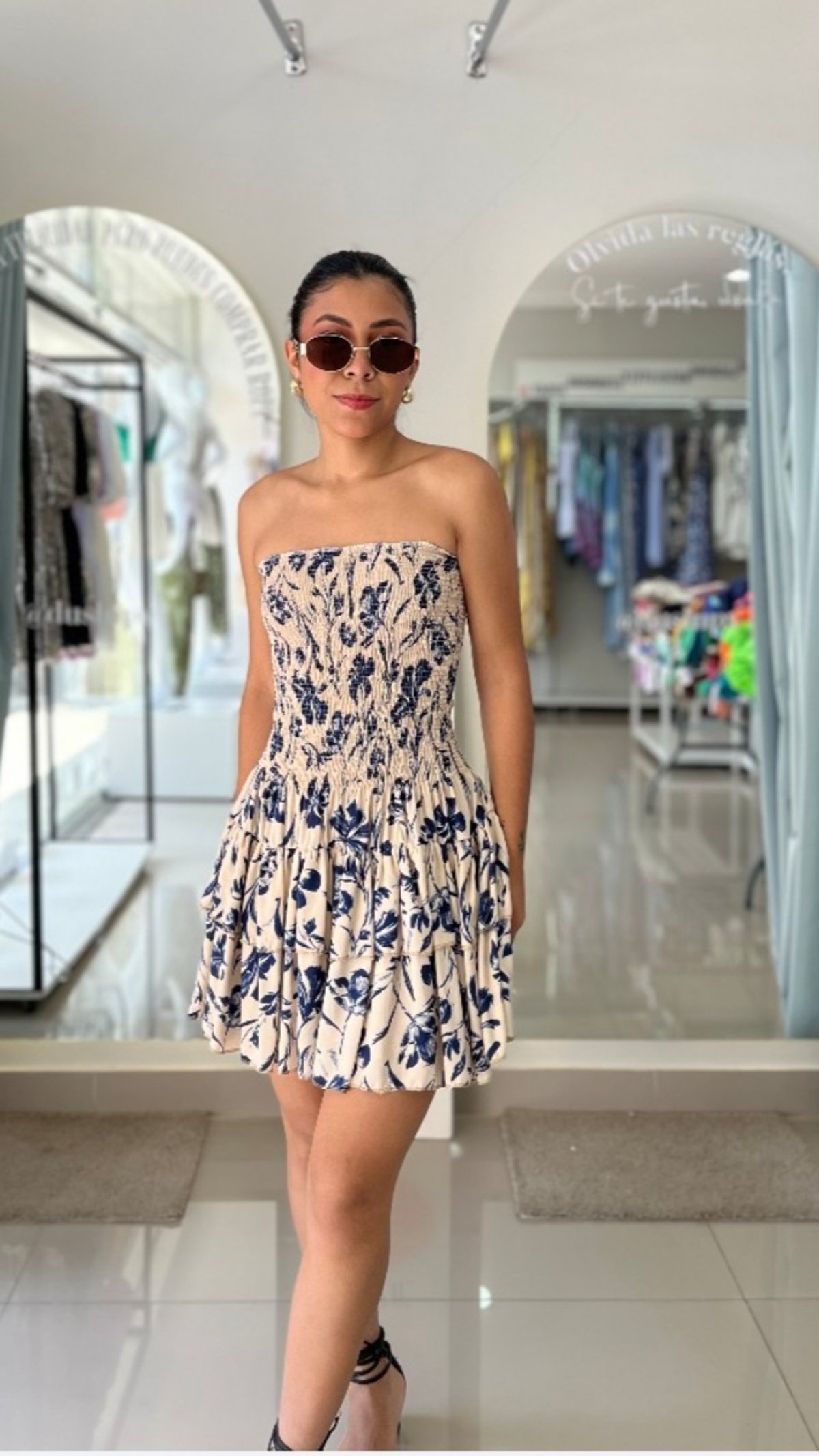 Vestido Strapless  - 5