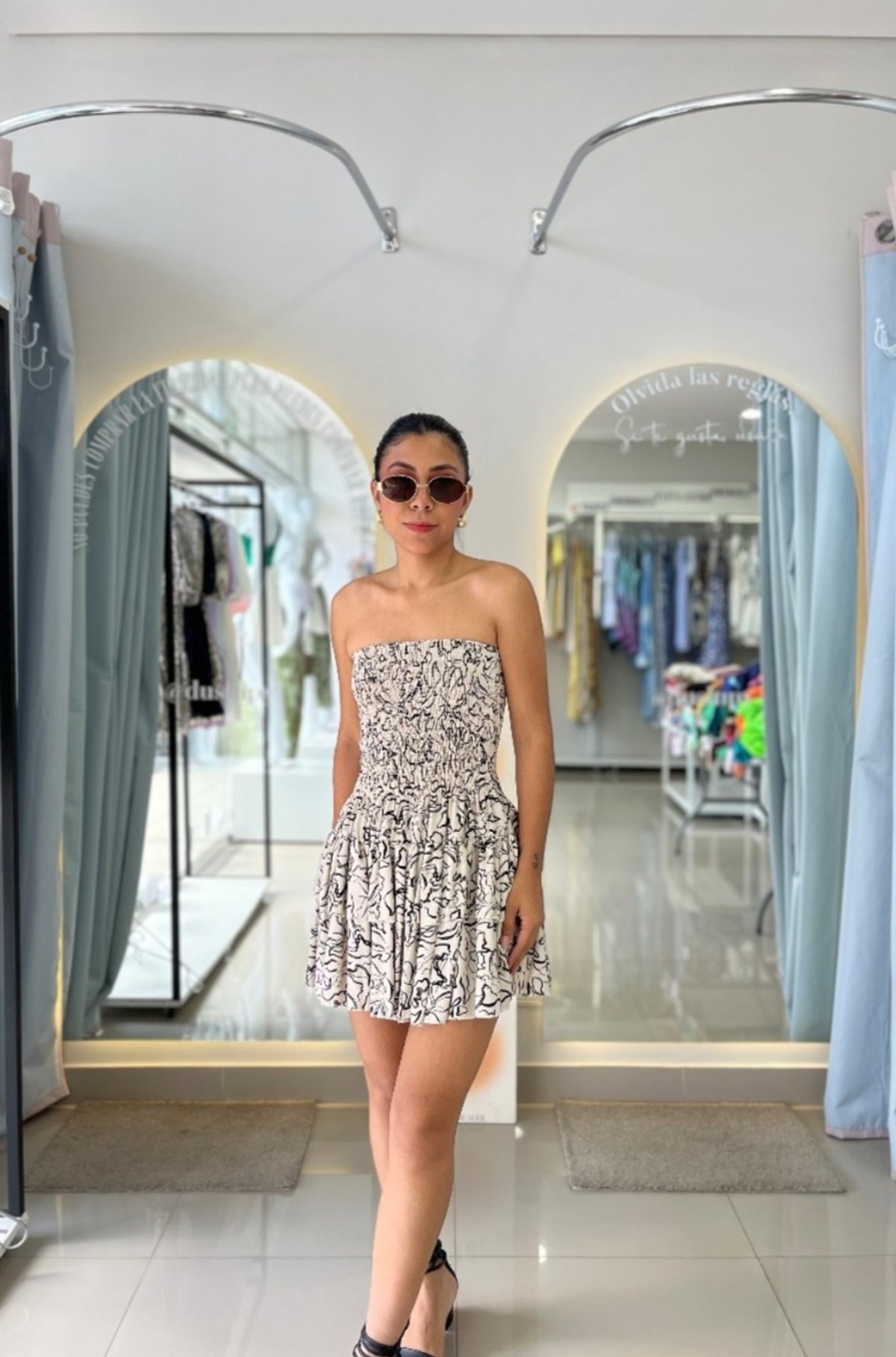 Vestido Strapless  - 3