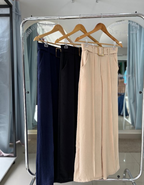 Pantalón con cinto 
