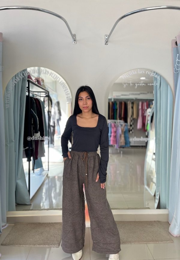 Pantalón frizado