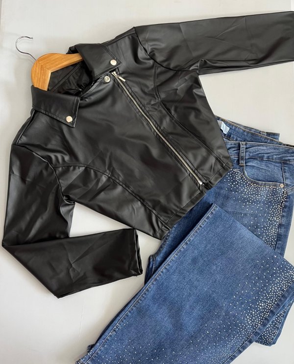 Campera cuerina 