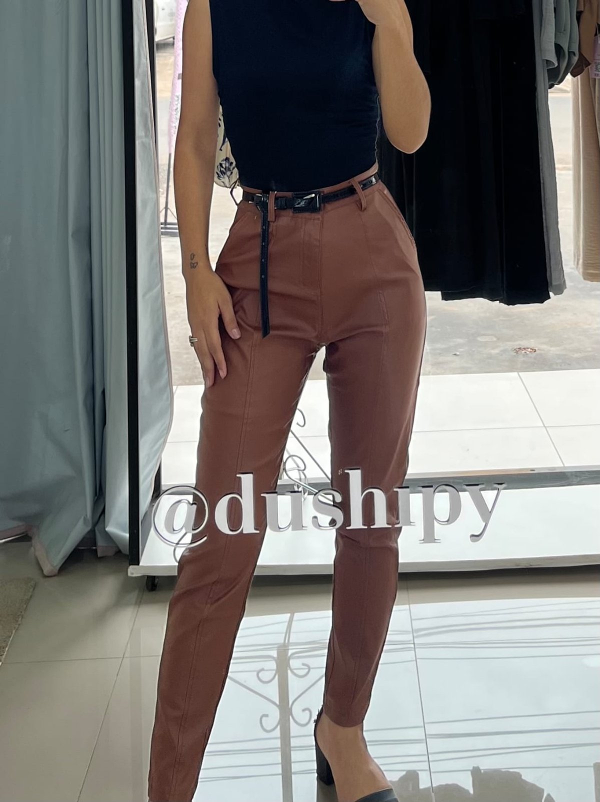 pantalon cuerina - 2