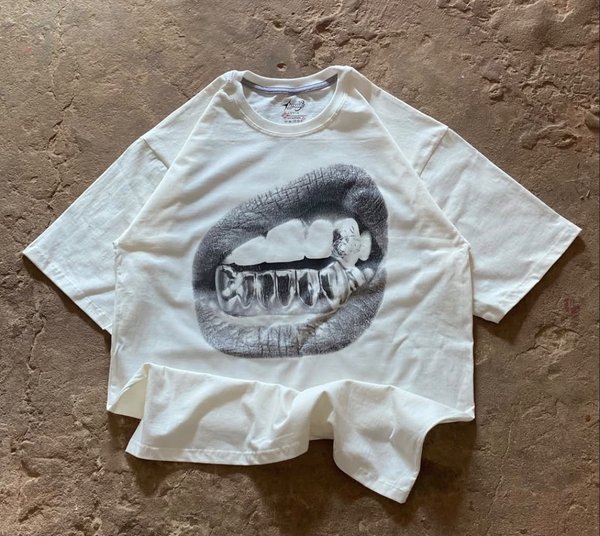 Remera blanca Street marfil 