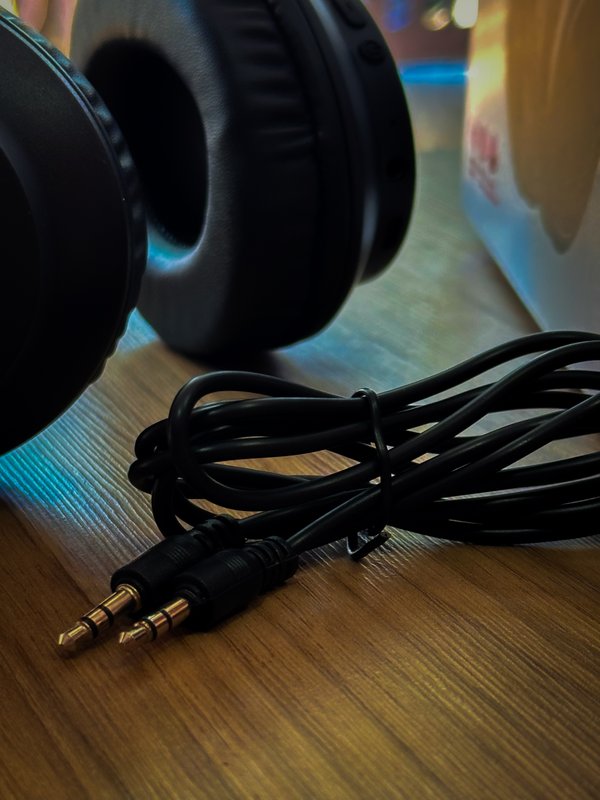 Auricular Havit 619 BT