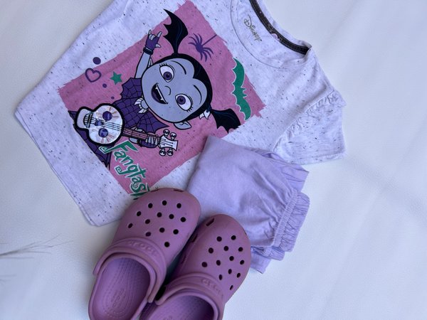 Conjunto Disney Vampirina