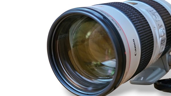 Lente Canon EF 70-200mm f/2.8L IS USM – Teleobjetivo Profesional con Parasol