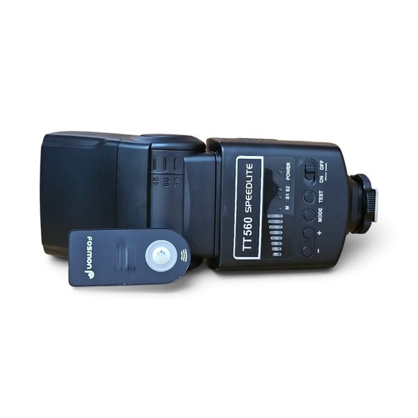 Kit Nikon D7200 + Lentes 18-140mm VR & Sigma 17-70mm f/2.8-4.5 + Flash TT560 (Semi Nuevo)