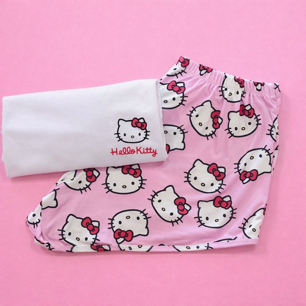 Conjunto corto- HELLO KITTY 