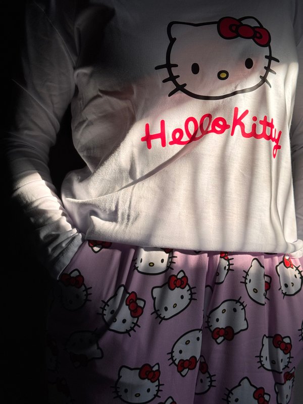 Conjunto largo- HELLO KITTY 