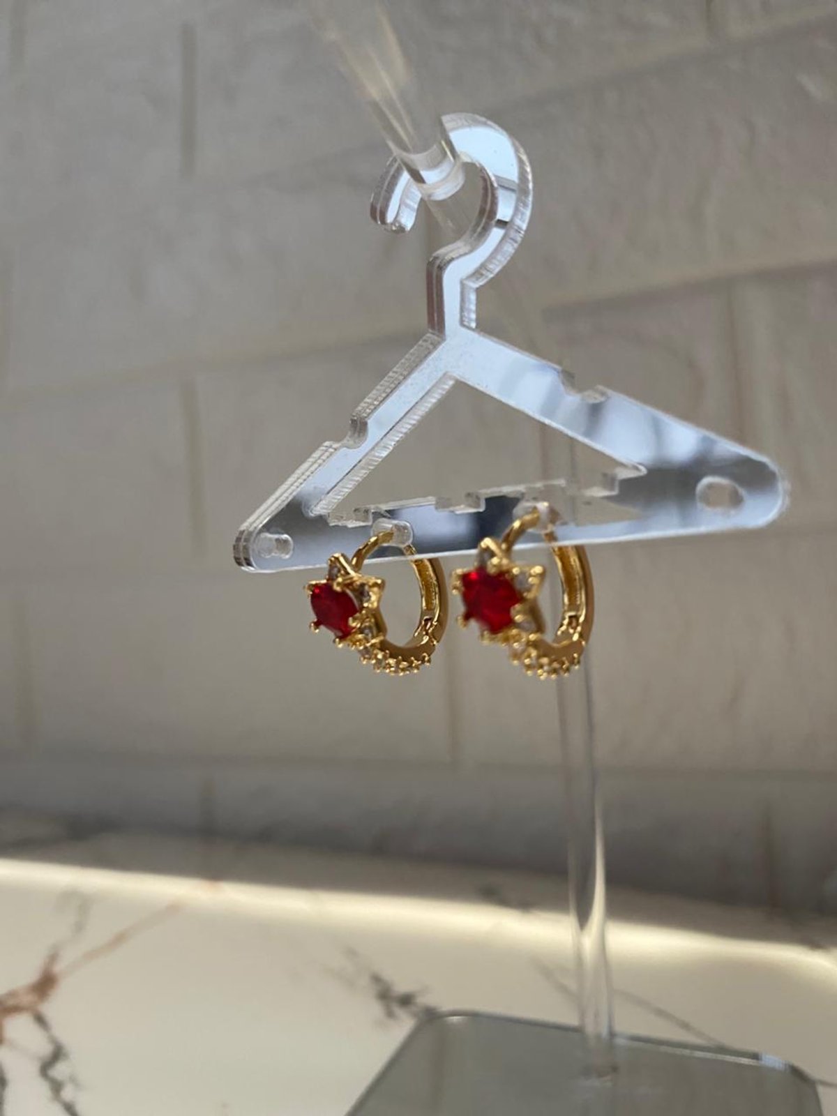 Aros Argolla con Dije Rojo