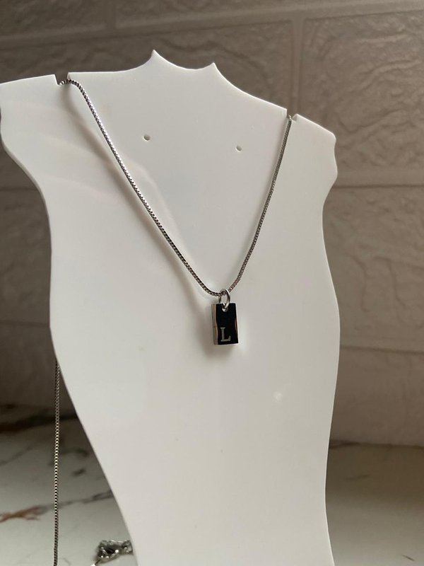 Cadenas con Iniciales 