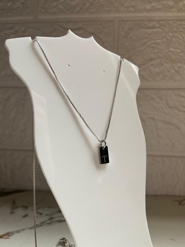 Cadenas con Iniciales 