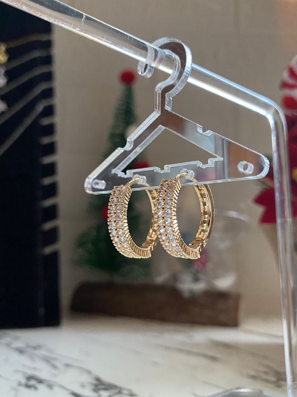 Argolla con cristales