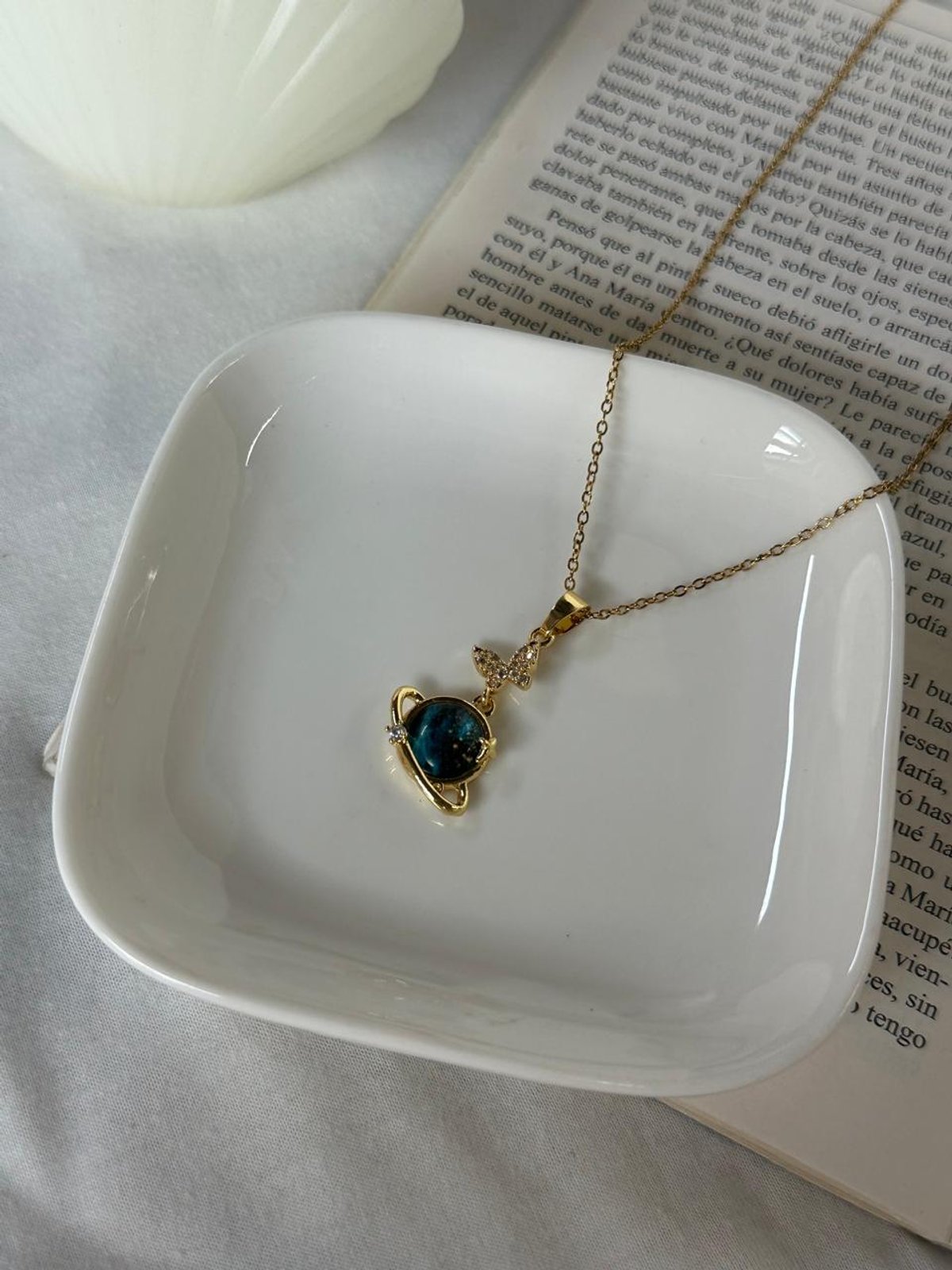 Cadena Mariposa Astral