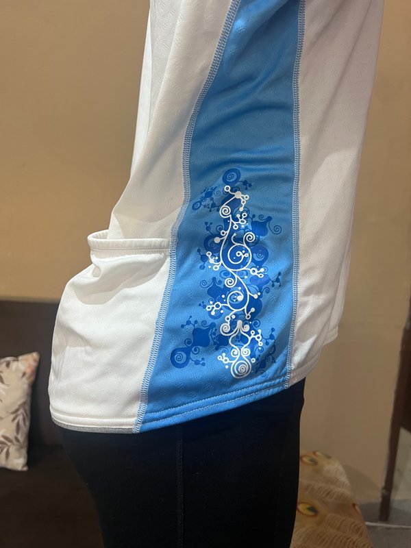 Camiseta Deportiva de Ciclismo Cannondale Blanca y Celeste - Talle G⁠