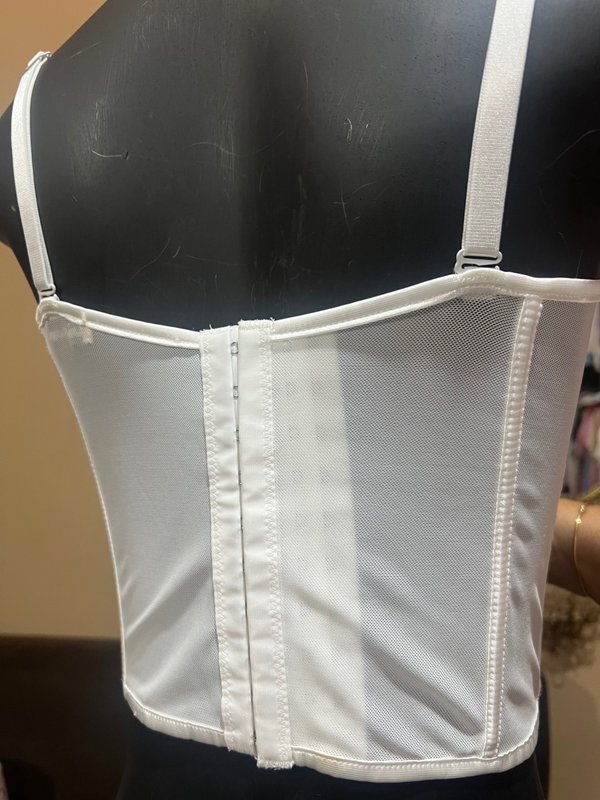 Corset Bustier Blanco de Encaje con Lentejuelas- Talle M⁠