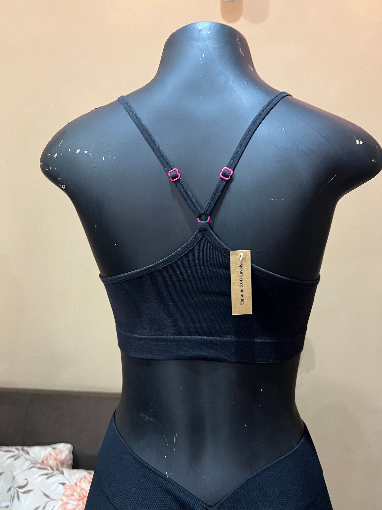 Top Deportivo Bralette Negro con Espalda Cruzada - Talle G/XG⁠ - 3