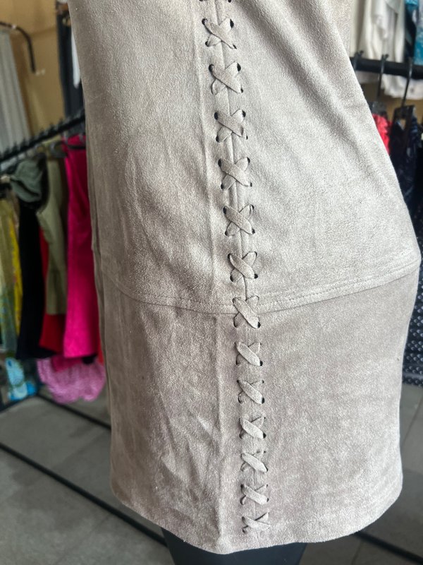 Vestido Corto Gamuzado Design Lab con Detalle Encordado - Talle P⁠