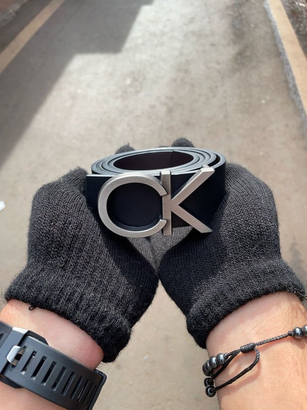 CInto Calvin Klein Plateado