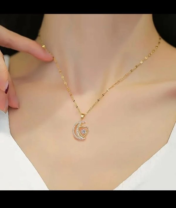Cadena corazón y luna strass de acero inoxidable chapada en oro 18K
