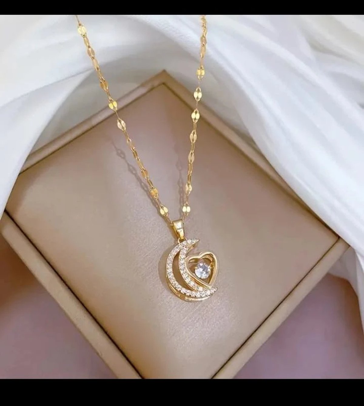 Cadena corazón y luna strass de acero inoxidable chapada en oro 18K