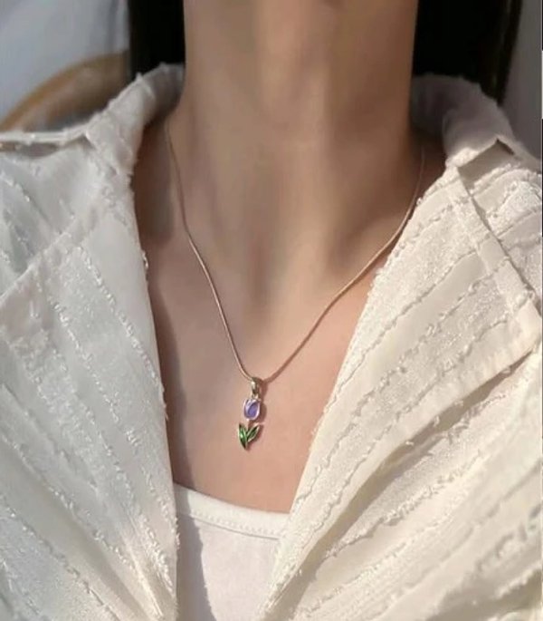Cadena de tulipán lila chapado en oro