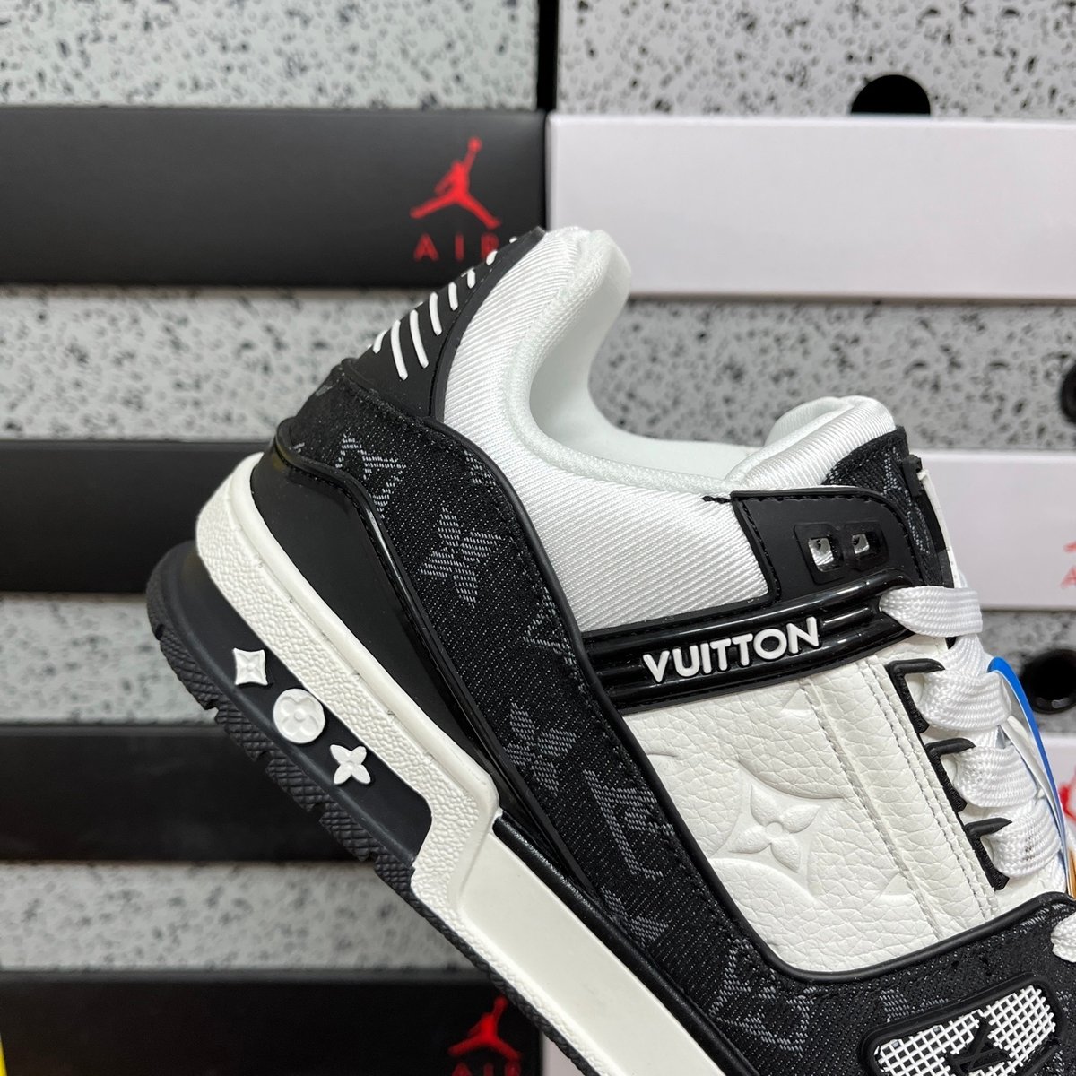 Louis Vuitton Trainer  - 4