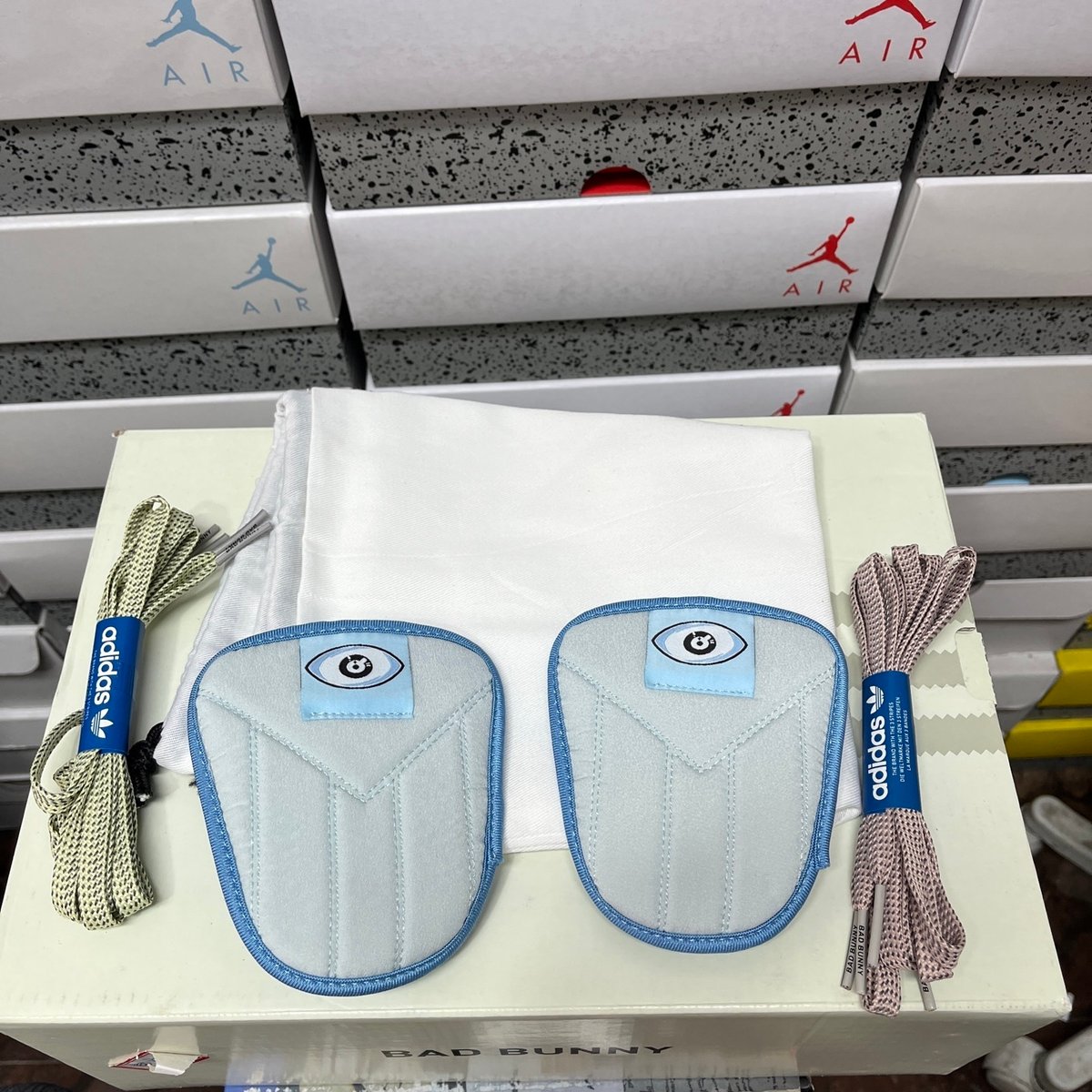 Adidas x Bad Bunny - 7