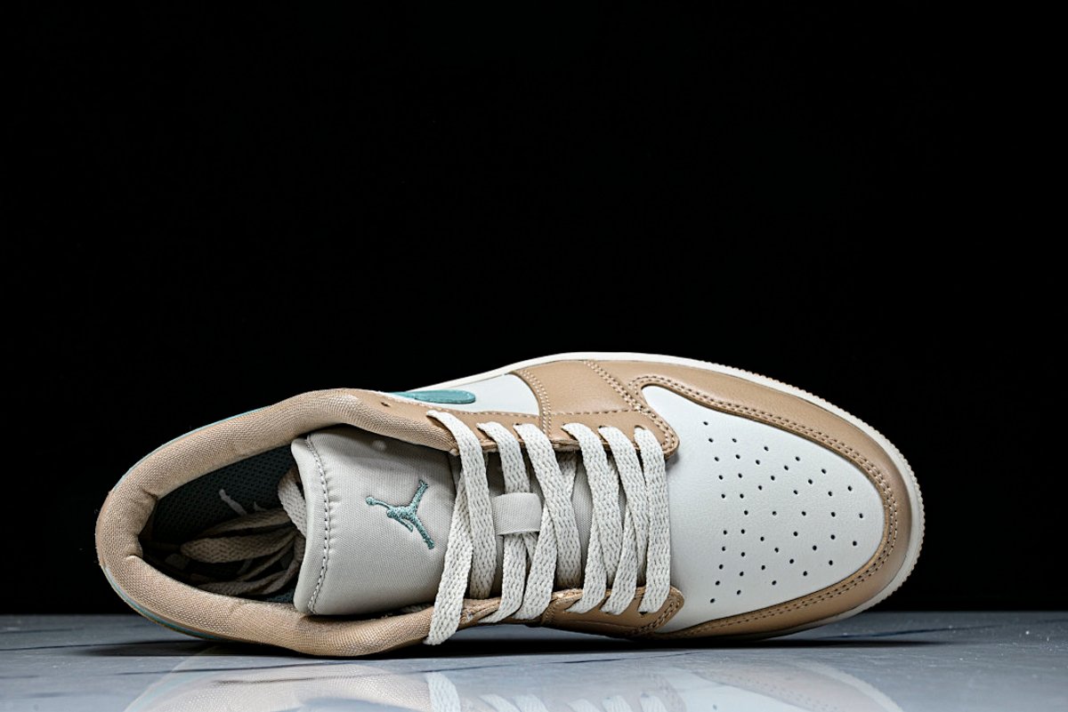 AIR JORDAN 1 LOW - 4