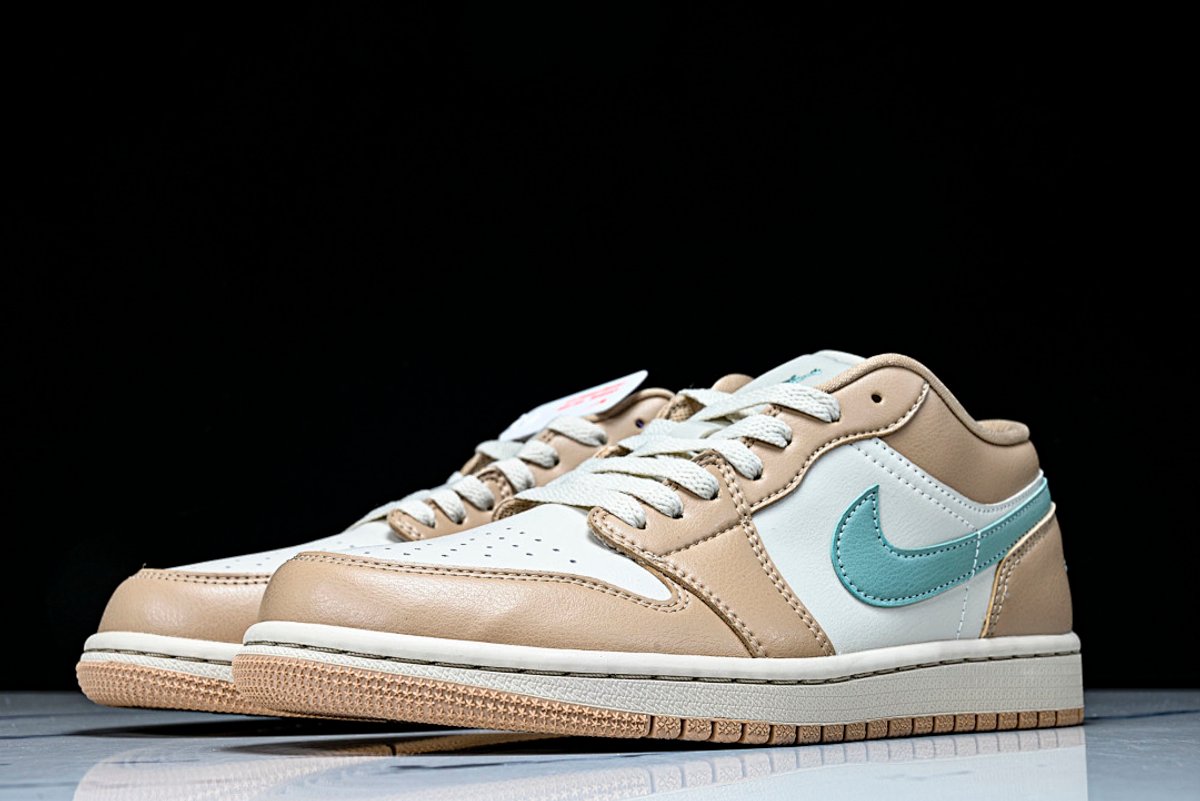 AIR JORDAN 1 LOW - 3