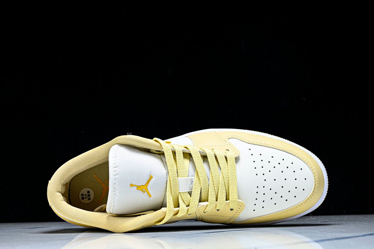 AIR JORDAN 1 LOW  - 4