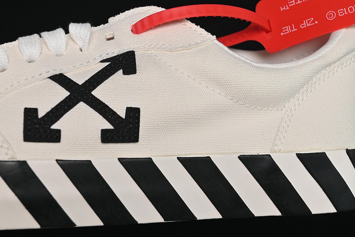 OFF-WHITE - 8