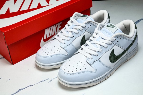Nike SB Dunk 