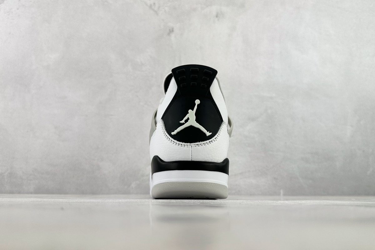 Air JORDAN 4  - 8