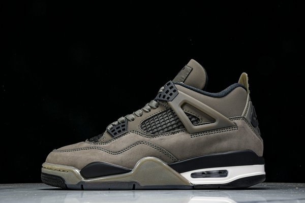 AIR JORDAN 4 
