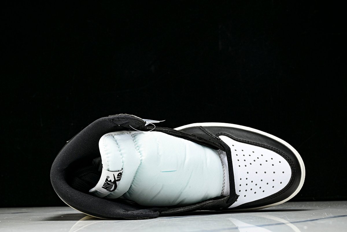 AIR JORDAN 1 HIGH - 5