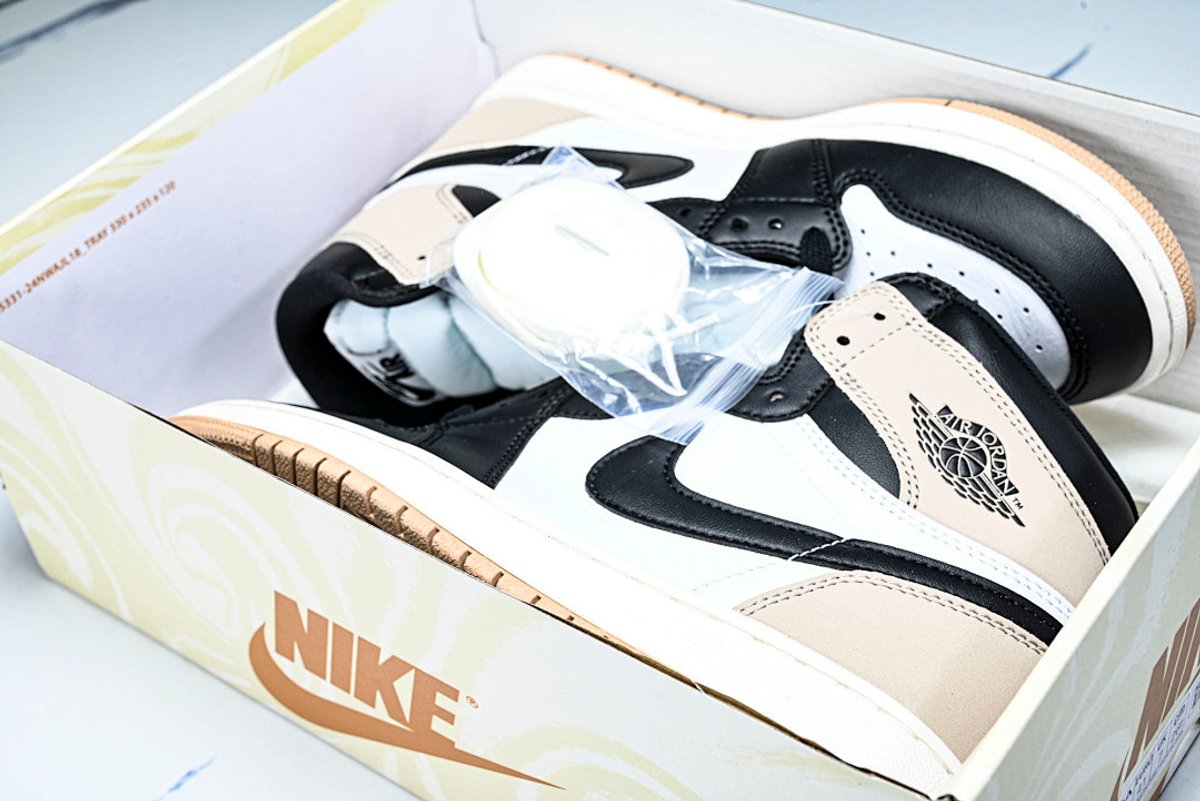 AIR JORDAN 1 HIGH - 8