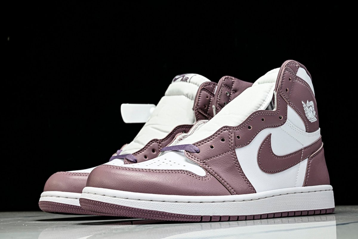 AIR JORDAN 1 HIGH - 3