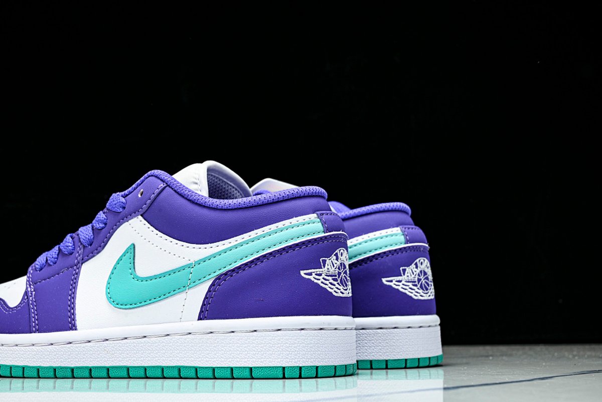 AIR JORDAN 1 LOW - 6