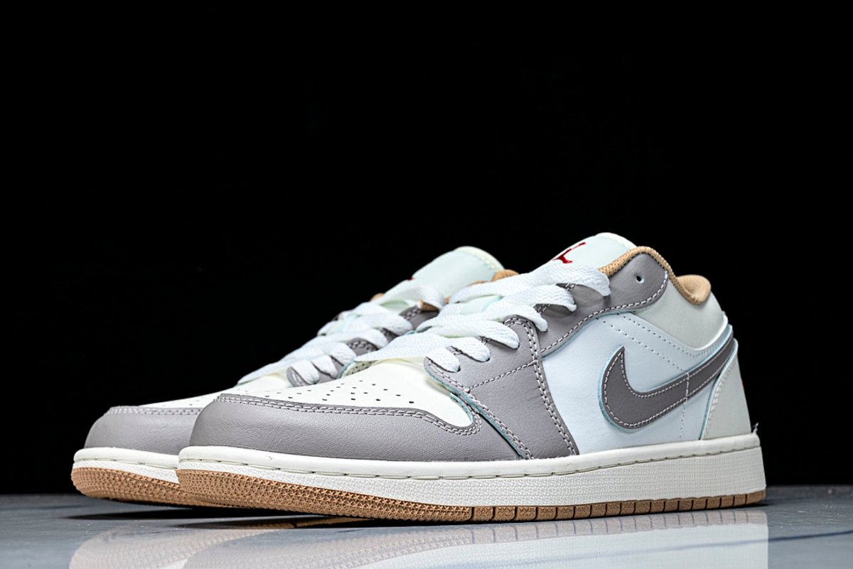 AIR JORDAN 1 LOW - 3