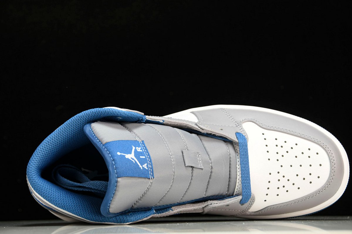 AIR JORDAN 1 MID - 4