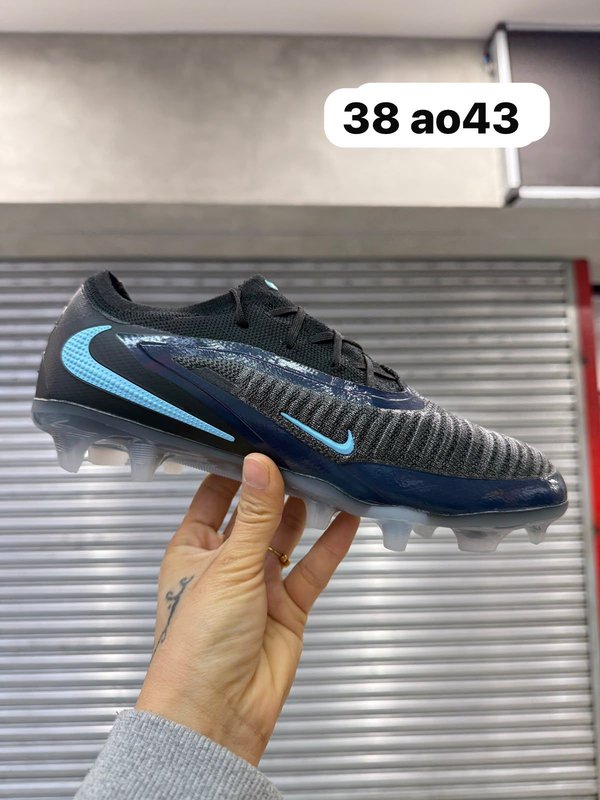 Nike phantom 