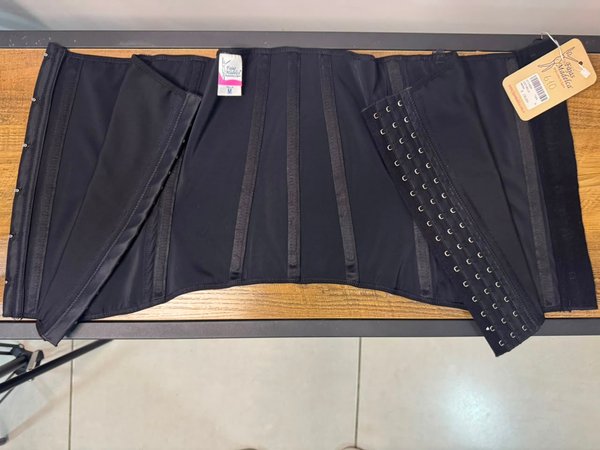 CINTURILLA ARENA NEGRA