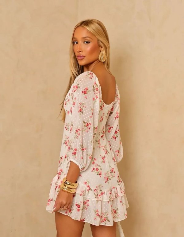 Vestido corto floreado 