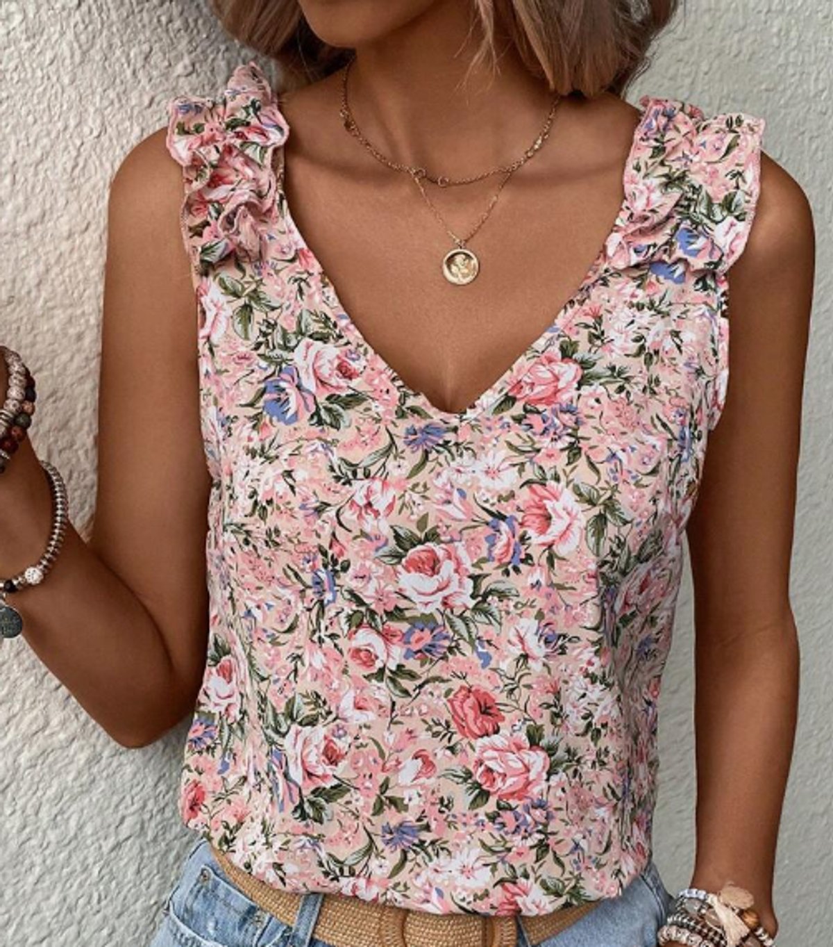 Blusa con estampado floral ribete con fruncido