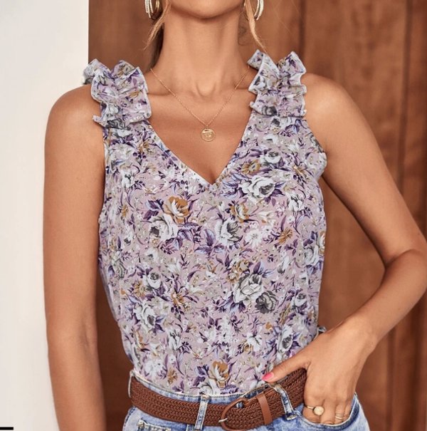 Blusa con estampado floral ribete con fruncido