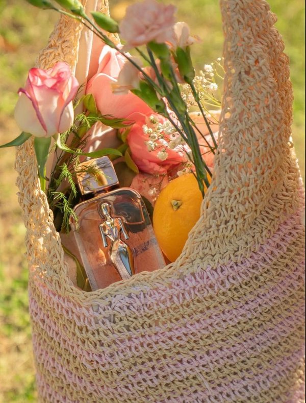 Perfume DAMA by Nadia Ferreira